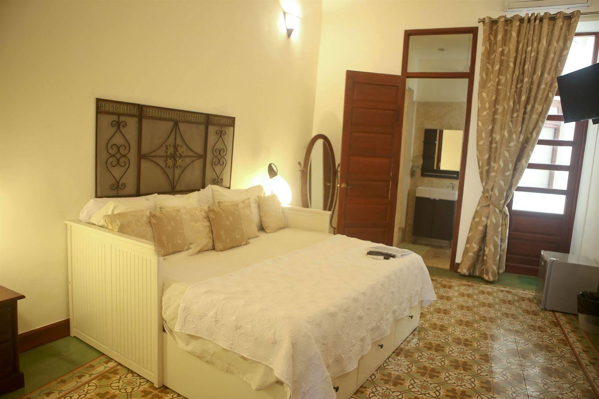 Hotel Boutique Casa Sanchez (Adults Only) Santo Domingo Bagian luar foto